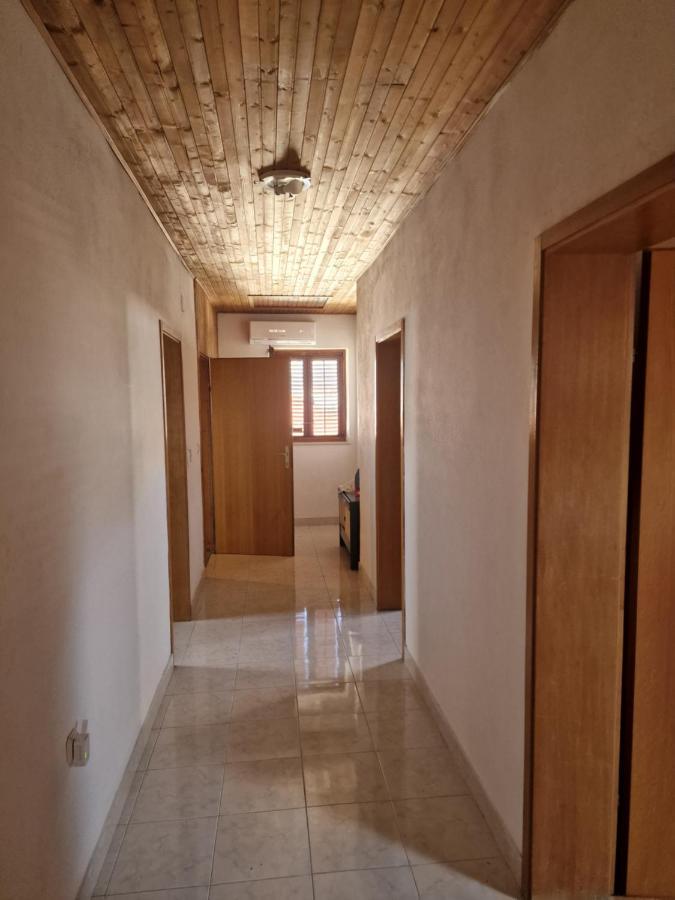 Ivana Apartman *